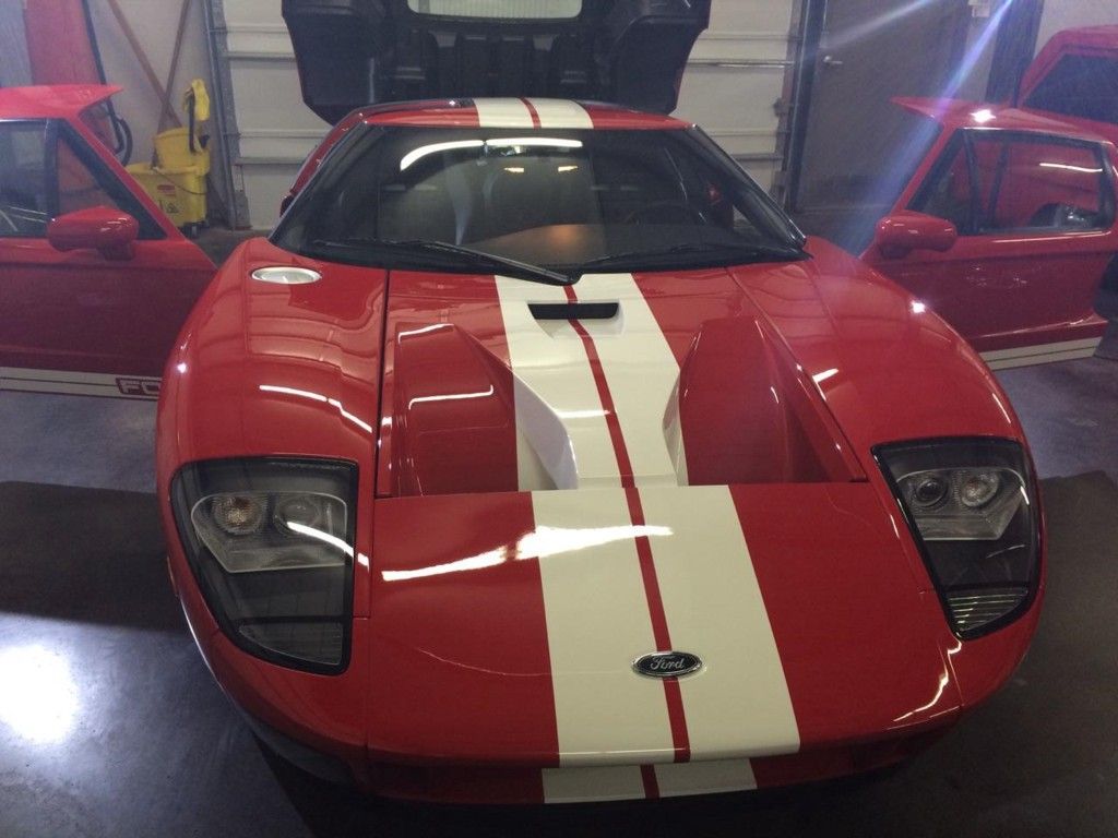 Photo of Ford GT1 in Covington Customs shop