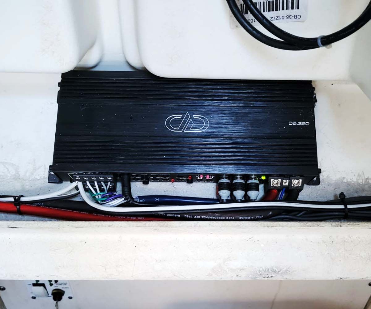 Photo of custom DD amp install by Westside Customs