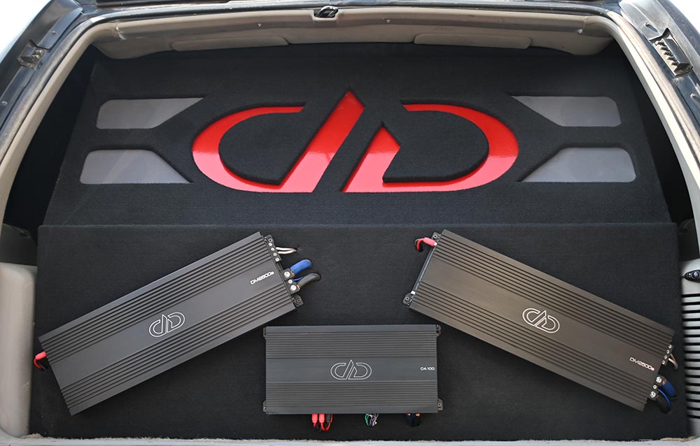 Photo of custom DD amp install from Onsite