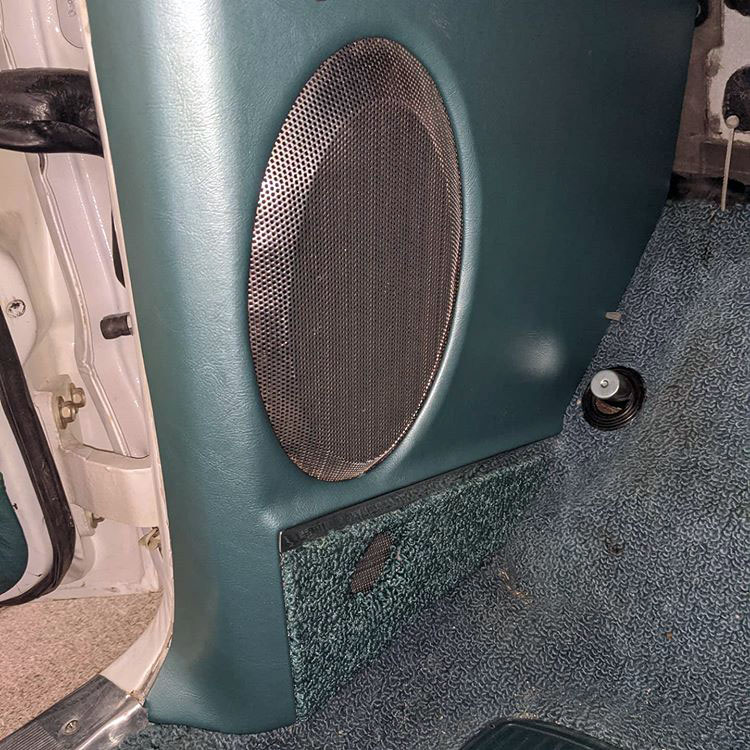 Photo of Livewire Customs install in 64 Impala